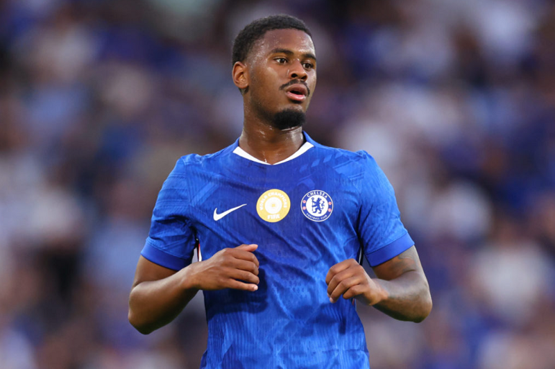 jorrel-hato-toa-sang-ruc-ro-trong-ngay-chelsea-vui-dap-ajax